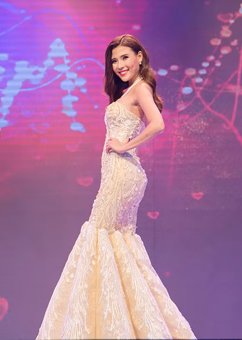 Ngoc Diem keu goi dau gia duoc 500 trieu tang sinh vien ngheo-Hinh-6