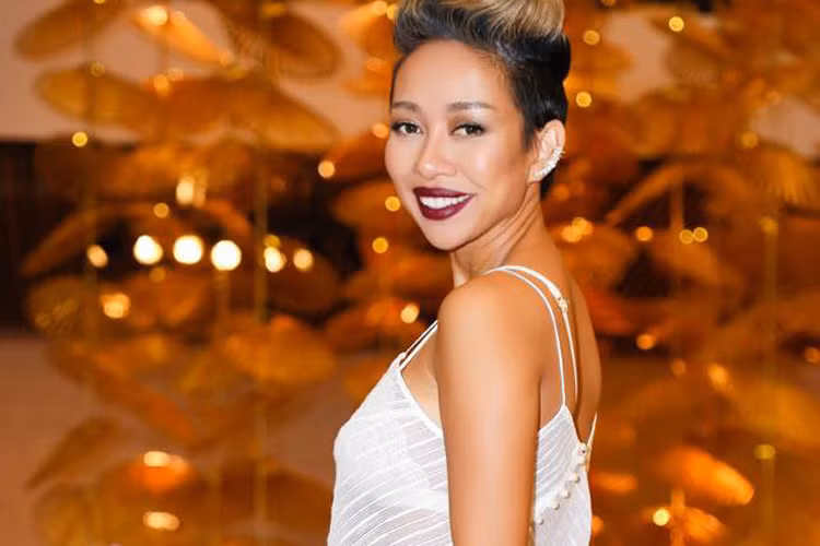 Sao Viet chia se ky niem ve nguoi thay dang nho nhat-Hinh-5