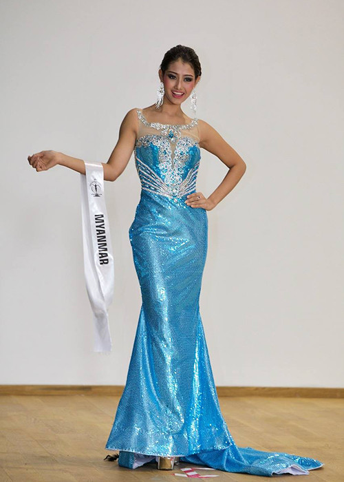 Swe Zin Htet năm nay 17 tuổi. Ngoài nhan sắc, đại diện của Myanmar còn được đánh giá cao về kỹ năng catwalk. (Ảnh: Hoa hậu Siêu quốc gia) 