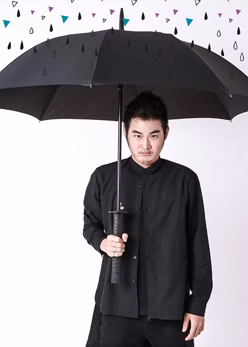 Trần Phương từng chia sẻ anh không muốn bị gọi là bản sao hay bị gắn mác là em trai Thanh Duy Idol. (Ảnh: Facebook nhân vật)