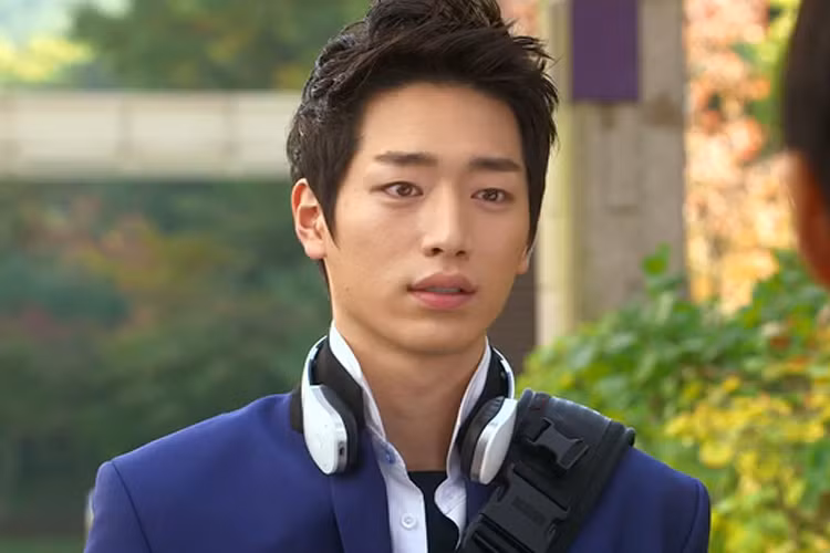 Soi nhom nhac xu Han cua nam chinh Tuoi thanh xuan 2-Hinh-8