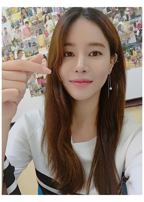 Jung Hae Na cũng được fans hết lời khen ngợi về nhan sắc đời thường xinh đẹp. (Ảnh: Instagram nhân vật)