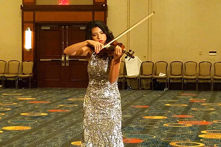 Hinh anh dau tien cua Dieu Ngoc tai HH The gioi 2016-Hinh-10