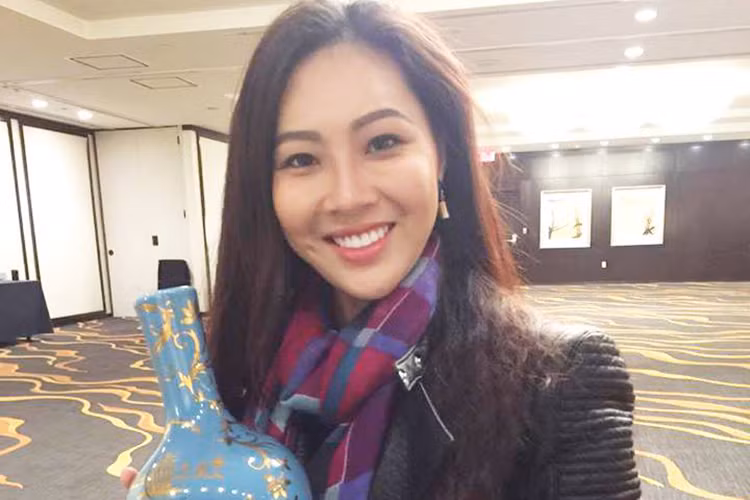 Hinh anh dau tien cua Dieu Ngoc tai HH The gioi 2016