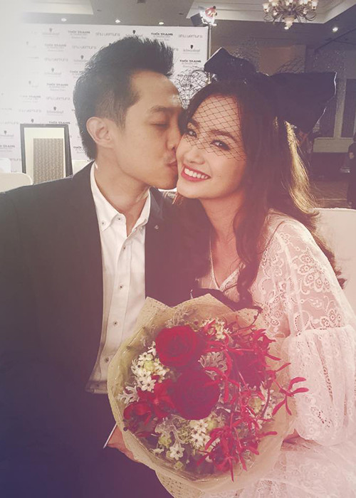 Người đẹp sinh năm 1987 luôn được chồng ủng hộ trên con đường nghệ thuật. (Ảnh: Facebook nhân vật)