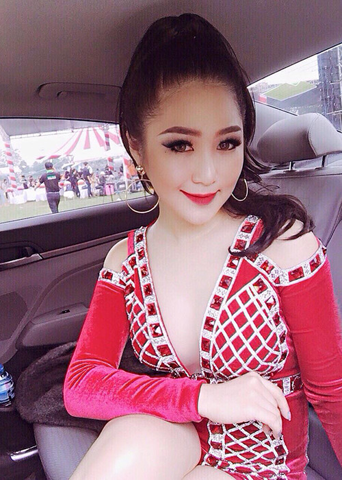 Nhiều người ủng hộ sự thay đổi về ngoại hình lẫn phong cách của quán quân The Voice 2012 (Ảnh: Facebook nhân vật)