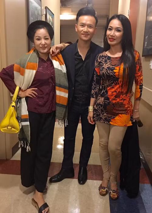 Tại Mỹ, Thúy Nga vẫn đi diễn đều đặn. (Ảnh: Facebook nhân vật)