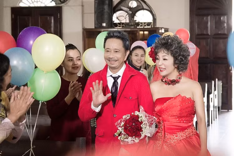 Nữ danh hài tái xuất bằng việc ra mắt 5 MV nằm trong series “Thúy Nga - Cô dâu đại náo”. (Ảnh: Zing News)