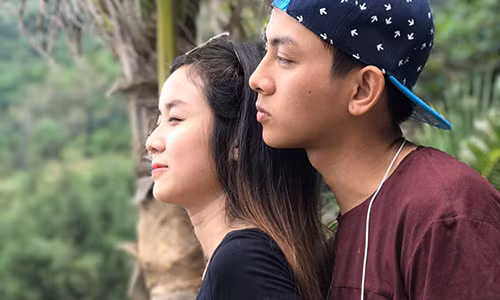 Fan tranh cai viec Hoai Lam muon cuoi vo o tuoi 21