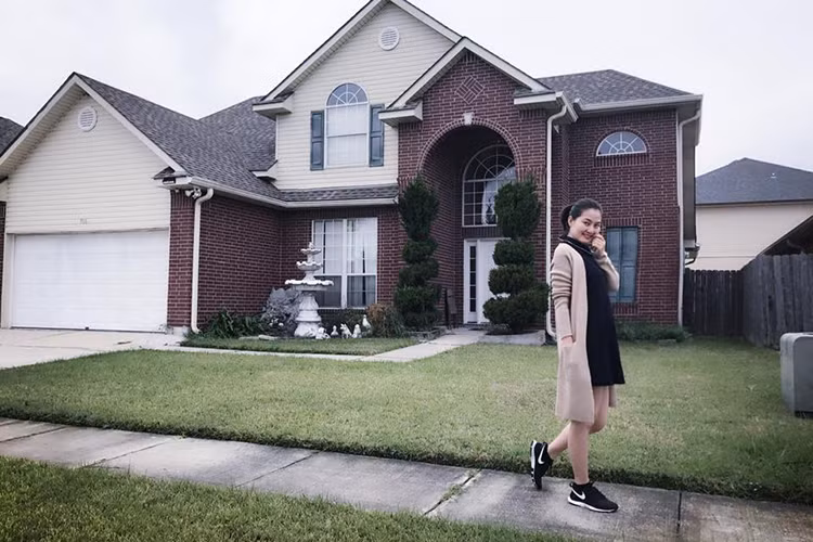 Nữ diễn viên sinh năm 1985 cùng ông xã hiện đang ở Mỹ để nghỉ ngơi. (Ảnh: Facebook nhân vật)