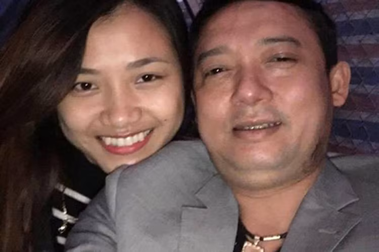 Bạn gái Chiến Thắng sinh năm 1993, kém anh 18 tuổi. Cô ở Ba Vì, Hà Nội và là chủ một cửa hàng may chăn ga, gối đệm. (Ảnh: Dân Việt) 