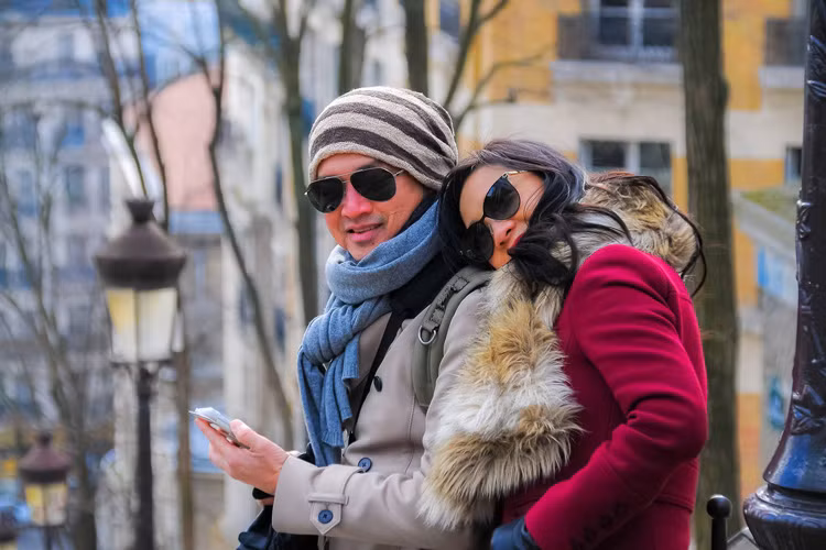 Sau 21 năm sống chung một mái nhà, tình cảm giữa Quang Minh - Hồng Đào vẫn rất mặn nồng. (Ảnh: Facebook nhân vật)