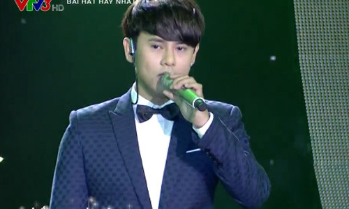 Xuat hien doi thu dang gom cua tac gia Ong ba anh-Hinh-3