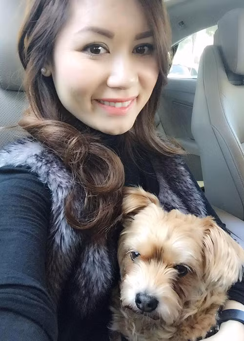 Trên trang cá nhân, nữ doanh nhân gốc Việt kiều thường xuyên chia sẻ hình ảnh đời thường trẻ trung, xinh đẹp. (Ảnh: Facebook Thủy Tiên)