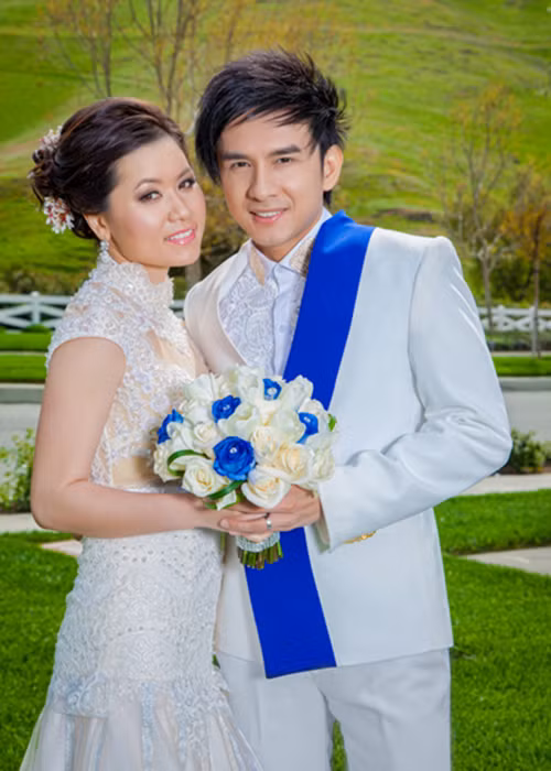 Thủy Tiên kém Đan Trường 10 tuổi. Cả hai quen biết nhau từ năm 2005 nhưng mãi đến năm 2010 cả hai mới chính thức hẹn hò. (Ảnh: VTC News)