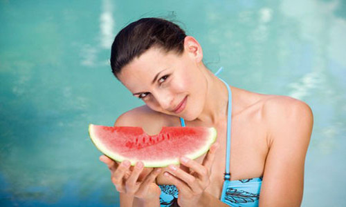 Trái cây có chỉ số đường huyết cao. Phần lớn các loại trái cây đều nằm trong diện có GI thấp, nhưng một số ít có chỉ số đường huyết cao, mà cụ thể nhất là dưa hấu.