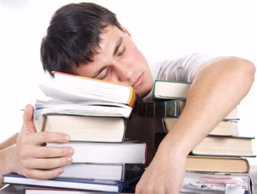 Bị ốm. Tinh bột là nguồn năng lượng chính của não bộ. Khi giảm carb, bộ não không đủ năng lượng duy trì các hoạt động và dần trở nên suy yếu.