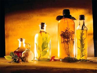 Nhung loai tinh dau duõng da mụn, da nhòn cục tót-Hinh-2