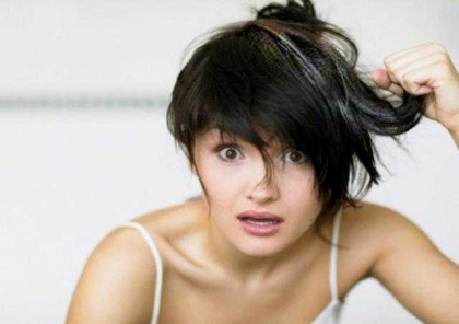 Khi bạn bước vào độ tuổi trung niên thì hiện tượng bạc tóc bắt đầu xuất hiện hoa râm, sau đó theo thời gian tóc sẽ bạc hoàn toàn. Nhưng nhiều người tuổi còn trẻ đã mắc chứng tóc bạc sớm. Và để ngăn chặn điều này, có thể dùng thực phẩm.