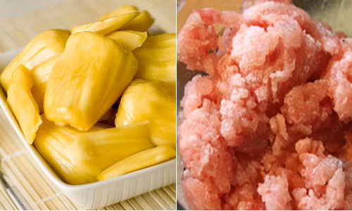 Nguyên liệu để làm món mít chín nhồi thịt hấp gồm có 500g mít chín, 200g thịt nạc xay, hành hoa, rau mùi, gia vị. Ảnh: 2nau.