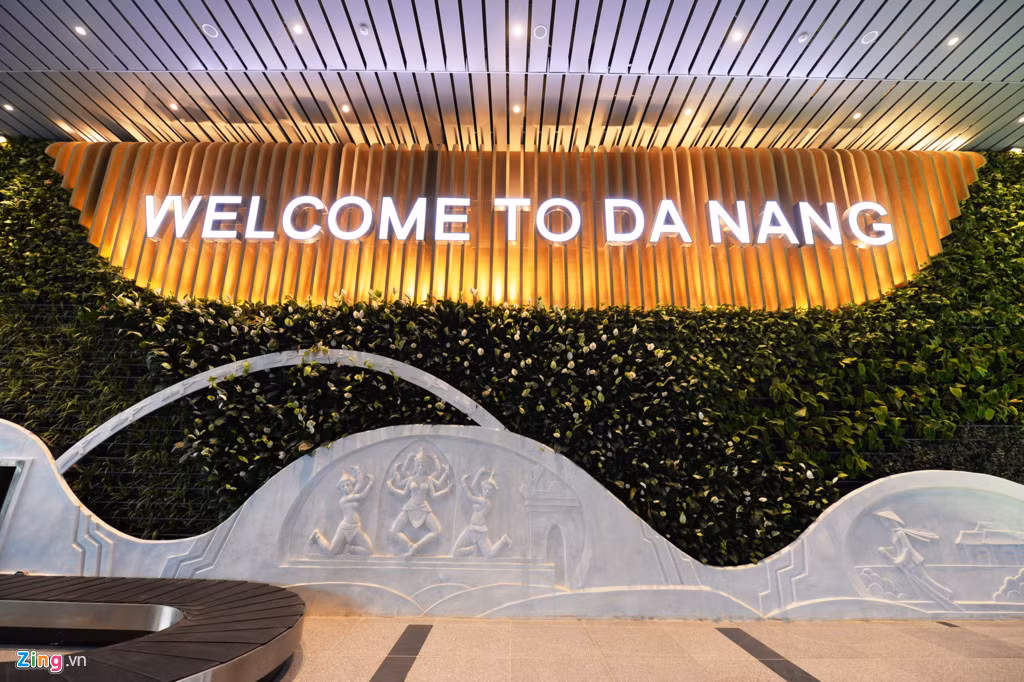 Sân bay quốc tế Đà Nẵng- nơi đầu tiên tạo ấn tượng tốt cho các đoàn quan khách quốc tế tham dự Tuần lễ cấp cao APEC. Việc xây dựng nhà ga hành khách quốc tế mới cũng như ga khách VIP hiện đại rất quan trọng. Ảnh: Hoàng Hà.