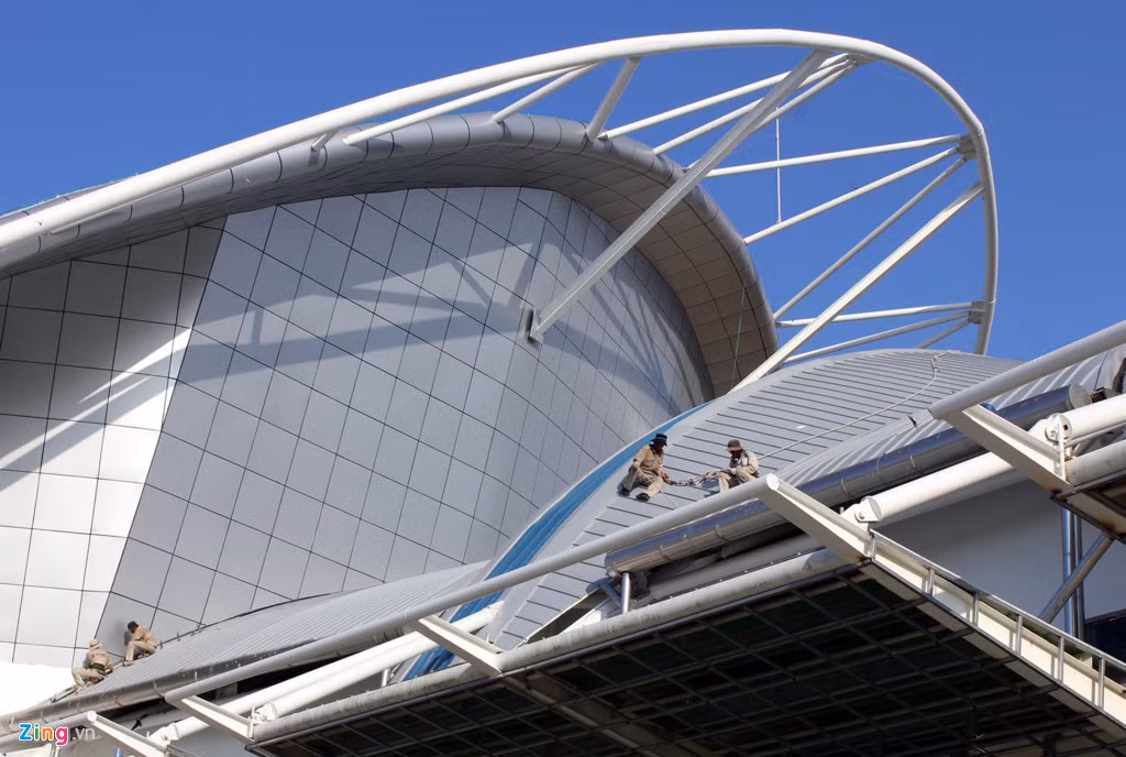 Cung thể thao Tiên Sơn đang được sửa chữa làm địa điểm dự phòng tổ chức Gala Dinner tại tuần lễ cấp cao APEC 2017, với tổng mức đầu tư hơn 84 tỷ đồng, dự kiến hoàn thành trước 31/5.