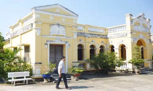 Man nhan nha Doc phu Hai va vo Binh Tay Dai nguyen soai