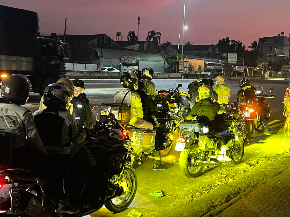 Dong Nai: 19 nguoi trong doan mo to phan khoi lon khong co GPLX