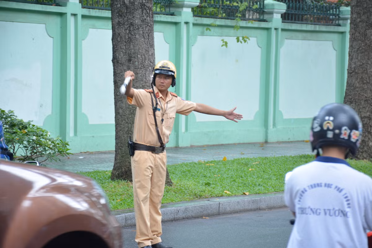 TP HCM gan camera giam sat 24/24 tai cac diem thi THPT 2019-Hinh-5