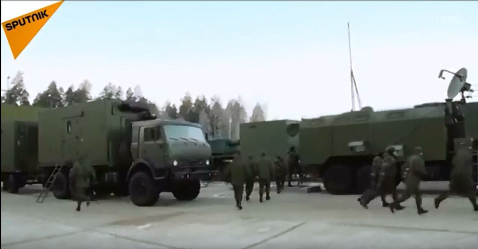 Được biết, Mỹ và Liên Xô trước kia đã từng đổ rất nhiều tiền bạc vào vũ khí laser nhưng theo đánh giá phải còn rất lâu nữa thì chúng mới có thể đưa vào tình trạng chiến đấu.