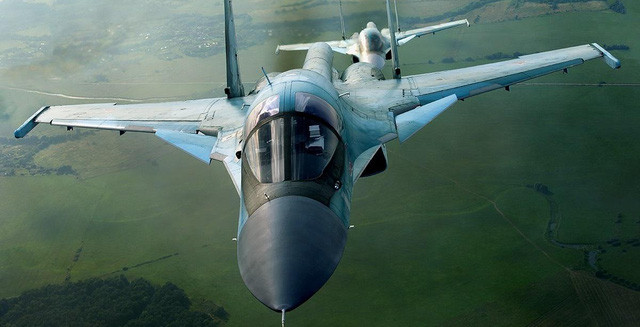 Ngoài ra, Trung Quốc còn đầu tư phát triển tên lửa hành trình và máy bay ném bom tàng hình từ tầm trung đến tầm xa, đây cũng là lực lượng quan trọng để tăng cường khả năng tấn công mặt đất/ trên biển của hải quân và không quân Trung Quốc trong tương lai hơn là đầu tư mua Su-34. Xu thế chung của thế giới là phát triển các loại máy bay chiến đấu đa nhiệm như F-16 hay Rafale; trong khi đó Su-34 tập trung quá nhiều vào khả năng tấn công mặt đất và trên biển, nhưng khả năng không chiến rất hạn chế.