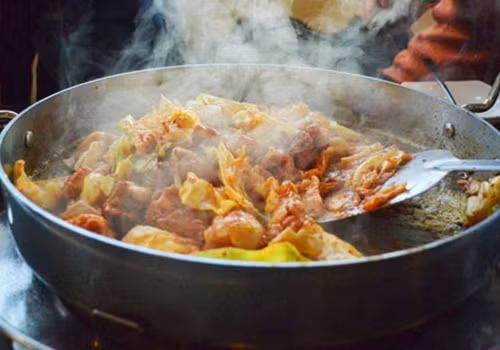 Vo chong tre cung ung thu gan vi thoi quen an uong nay