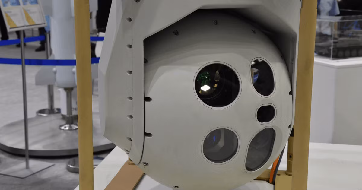 Phiên bản hiện đại hóa của Ukraine sử dụng tên lửa dẫn đường RK-2P Barrier-P do Cục thiết kế Luch sản xuất, với tầm bắn 7 km. Bên cạnh đó, tổ hợp cũng nhận được một trạm quan sát quang học mới OPSN-I do nhà máy chế tạo thiết bị SE Izyum phát triển. Ảnh: defence-ua.com.