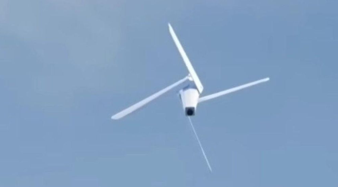 Phiên bản Izdeliye 53 khác biệt so với các mẫu Lancet trước đây khi trang bị cánh xoắn ốc, có thể triển khai từ ống phóng, nó đã thay đổi hoàn toàn so với hình dạng kết cấu khung thân chiếc UAV cảm tử truyền thống.