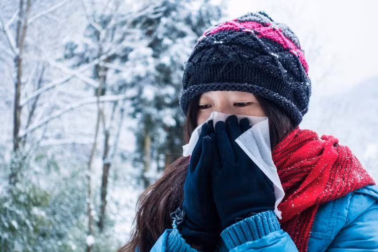 Bạn có thể mất tới 300-400 ml nước mũi hàng ngày mỗi khi cơ chế bảo vệ khoang mũi trên được kích hoạt.