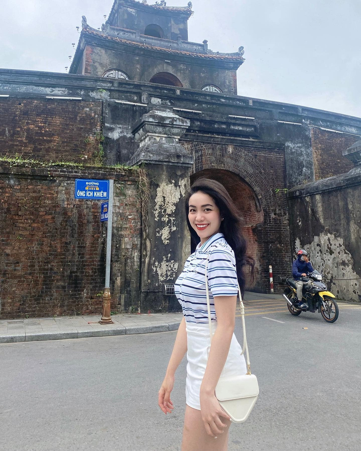 Để có được vóc dáng chuẩn mực, Thiện Mỹ cực kỳ chú trọng đến việc làm đẹp và giữ dáng.