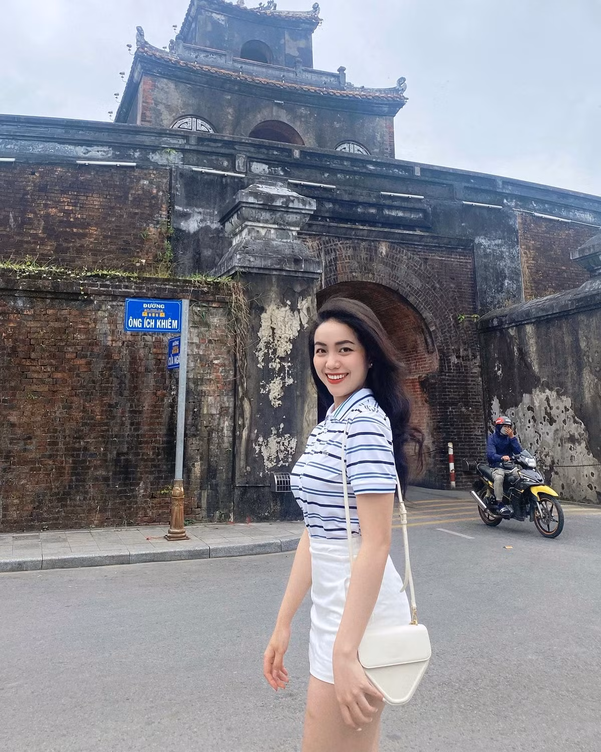 Để có được vóc dáng chuẩn mực, Thiện Mỹ cực kỳ chú trọng đến việc làm đẹp và giữ dáng.