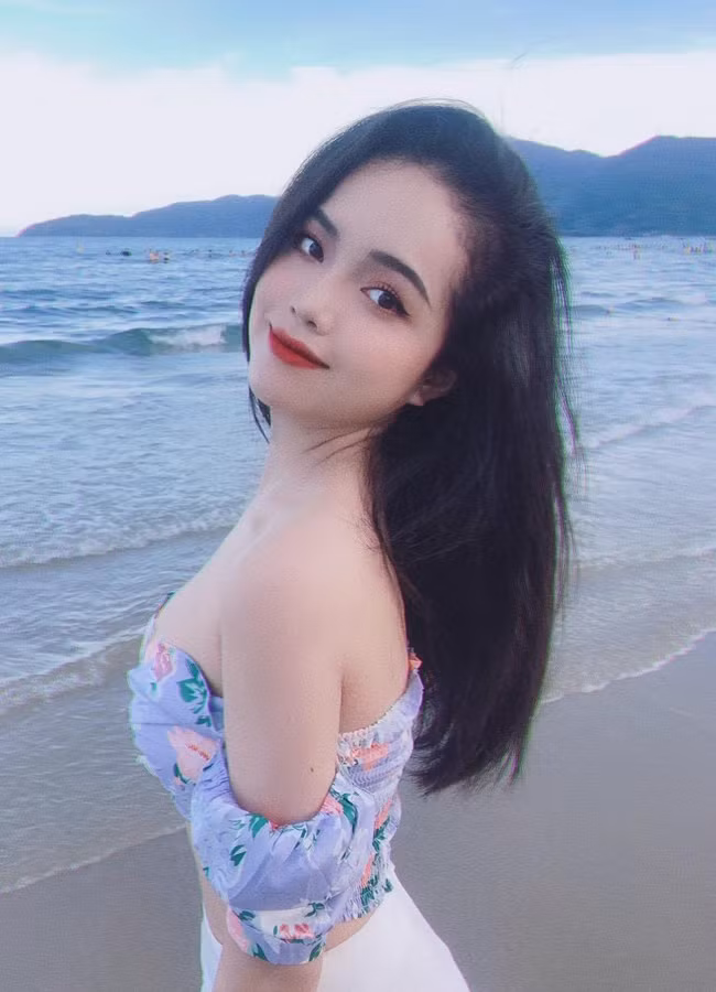 Thiện Mỹ từng nhiều lần được nhắc đến với danh xưng "nữ tiếp viên hàng không gợi cảm". Ảnh: FBNV