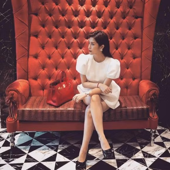 Hiện tại dù đã xa rời showbiz thế nhưng Vân Navy vẫn là cái tên được cư dân mạng đặc biệt quan tâm.