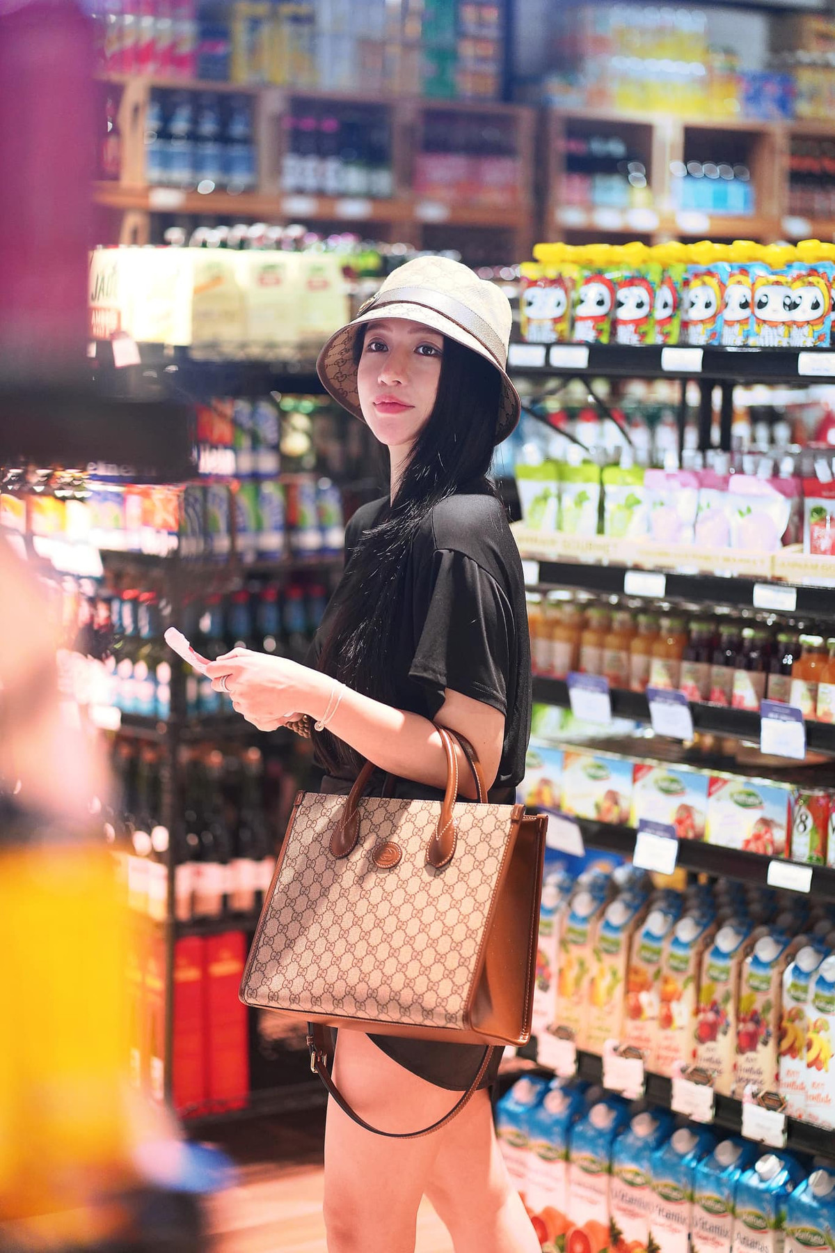 Cuộc sống hạnh phúc, giàu sang hiện tại của "phù thủy 5S Online" khiến nhiều người ghen tỵ.