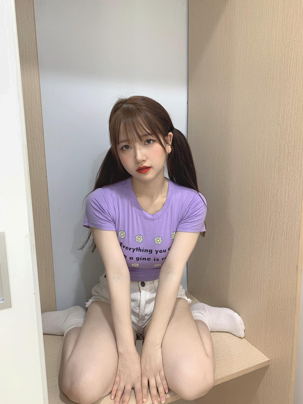 Không chỉ tăng cân, vóc dáng của hot girl 27 tuổi còn gợi cảm hơn bội phần.