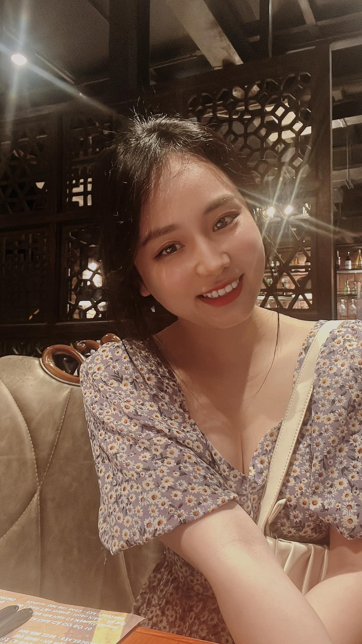 Đỉnh điểm là việc cô Minh Thu thường xuyên rủ học trò chơi game. Thậm chí có khoảnh khắc cô nàng vì mải chơi mà lỡ miệng văng tục.