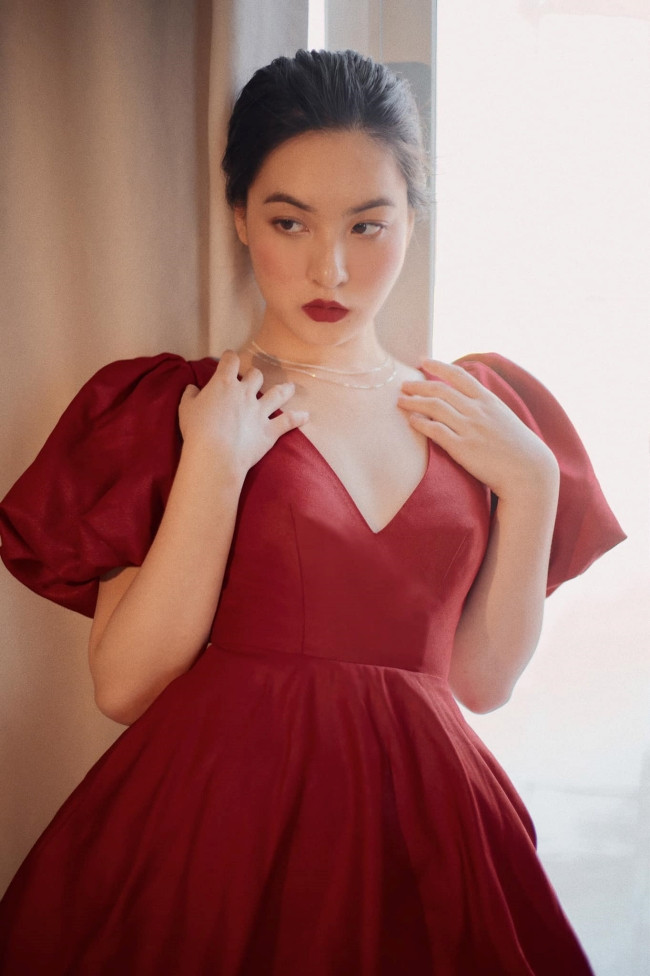 Thảo Tâm không ngần ngại khoe body bụng mỡ vẫn bị người ta xem là thiếu chuẩn.