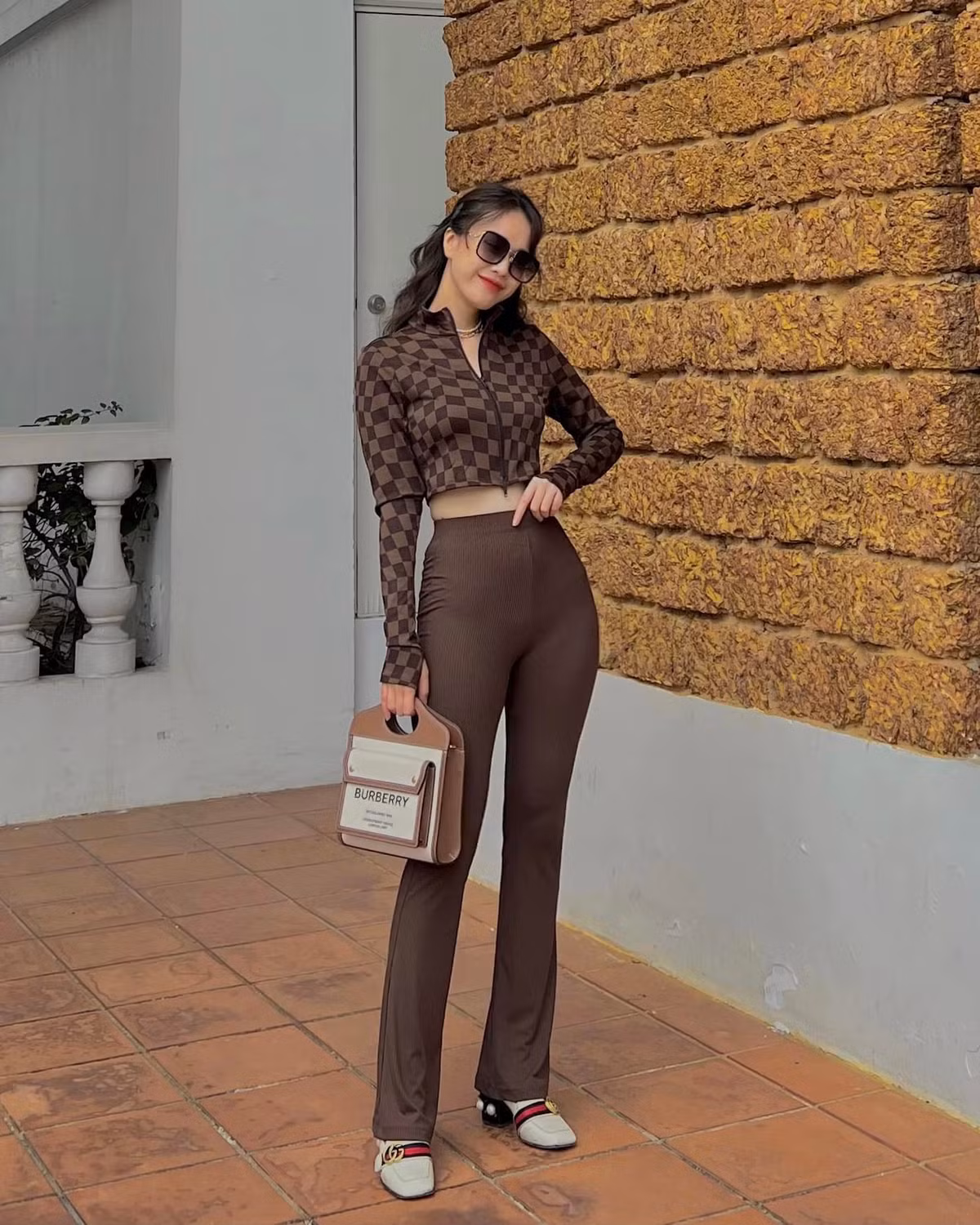 Với khuôn mặt đẹp cùng nụ cười rạng rỡ, MC Ngô Mai Phương Bữa trưa vui vẻ khiến người hâm mộ không thể rời mắt với mọi khung hình.