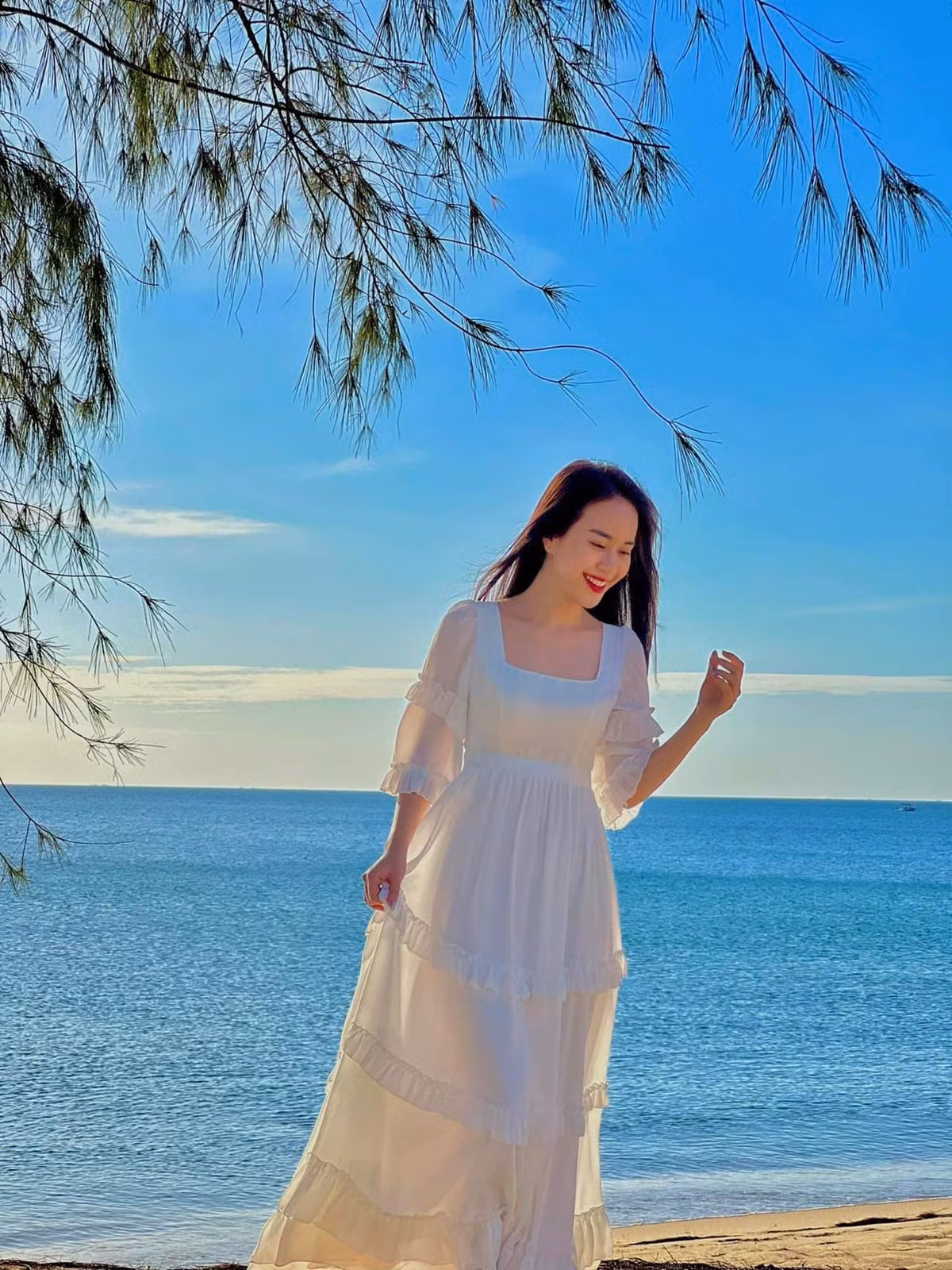 Trước đó, MC Mai Phương bất ngờ nhận được lời cầu hôn từ bạn trai sau 2 năm yêu.