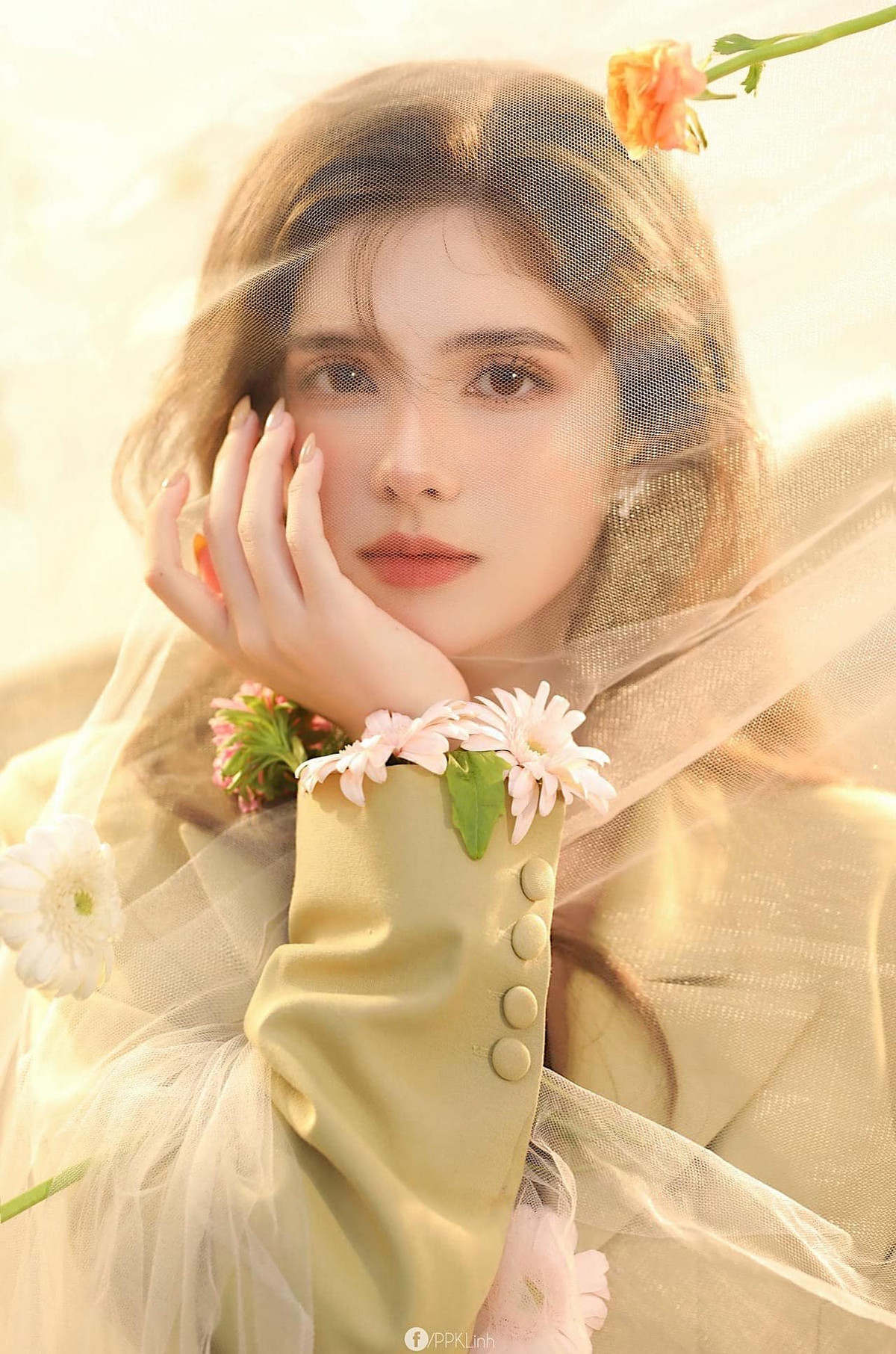 Xuân Mai đang sở hữu gần 1 triệu người theo dõi trên các trang mạng xã hội. Kênh TikTok của cô có tới 5 triệu lượt thích.