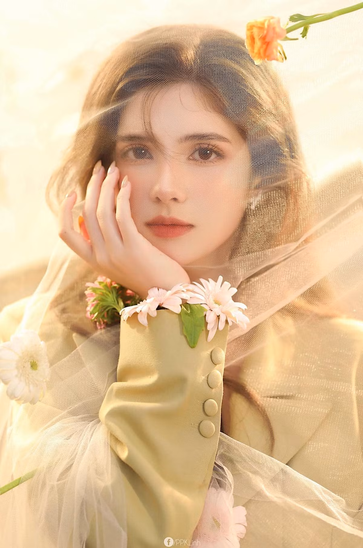 Xuân Mai đang sở hữu gần 1 triệu người theo dõi trên các trang mạng xã hội. Kênh TikTok của cô có tới 5 triệu lượt thích.