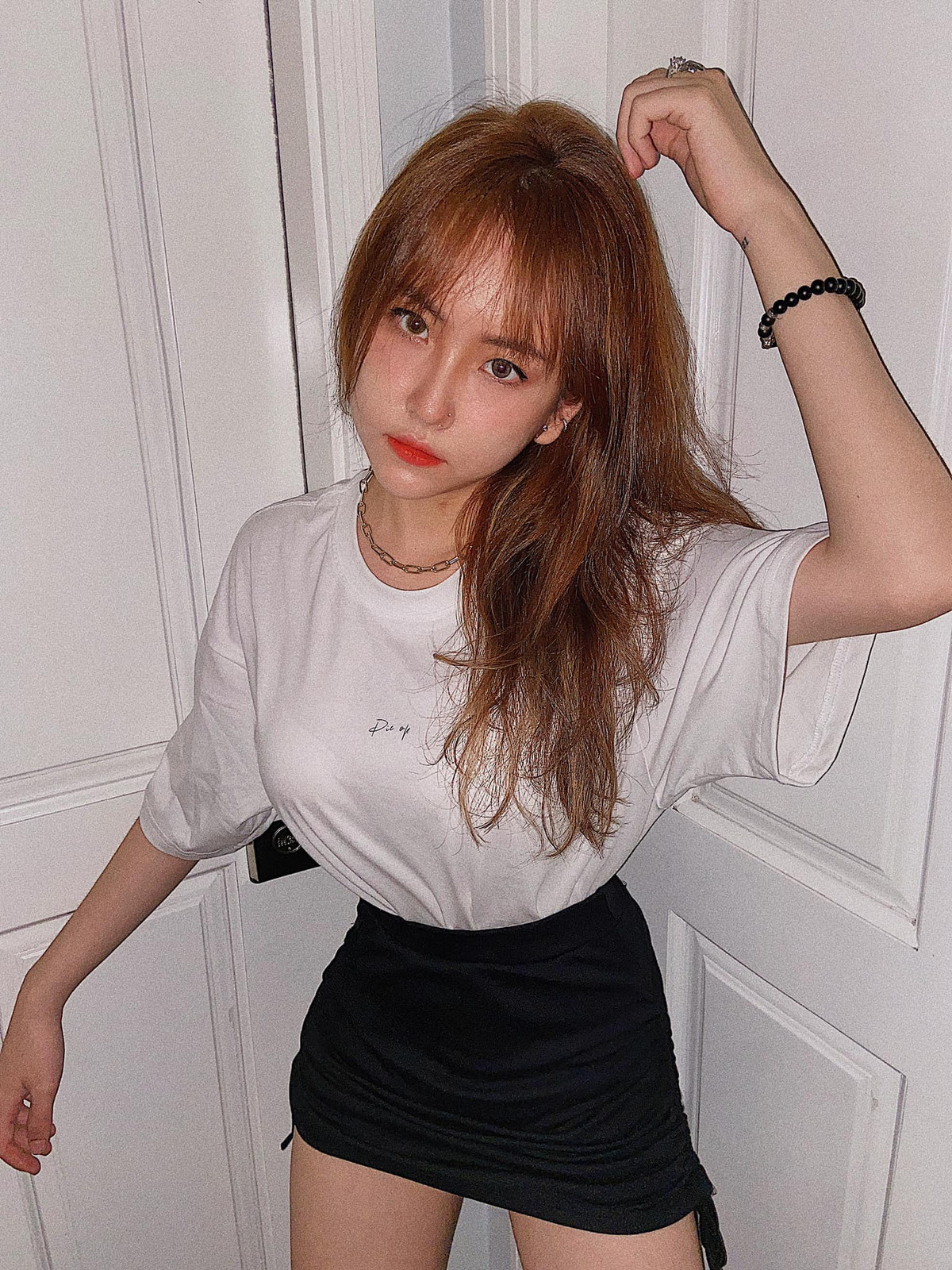 Không những thế Nhã Trân còn sở hữu một thân hình vô cùng nóng bỏng.