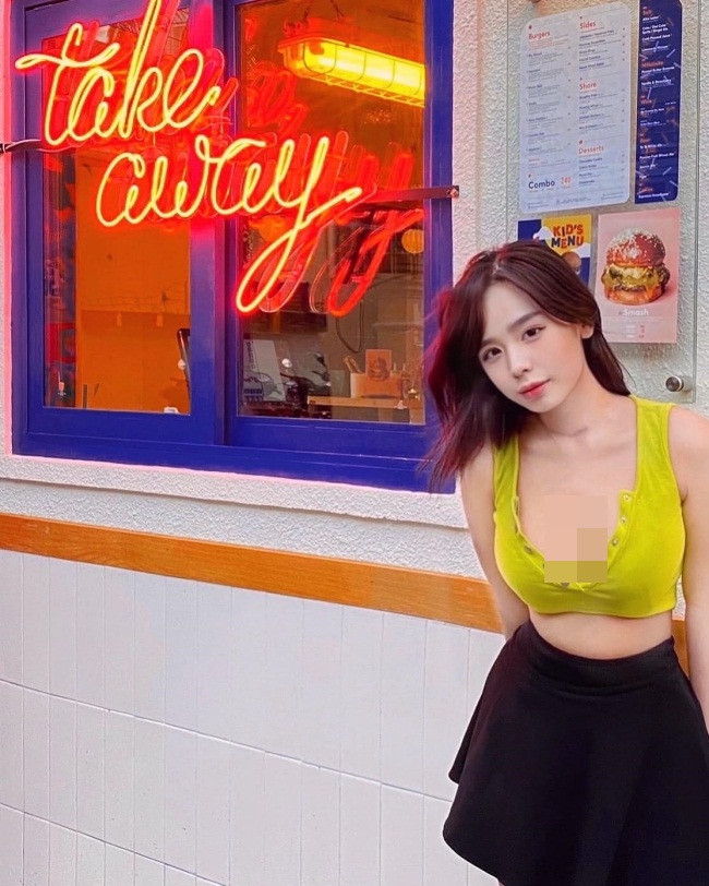 Trần Minh Thiên Di sinh năm 2001 là hot girl Sài thành nổi tiếng ngay từ khi còn học trung học phổ thông.