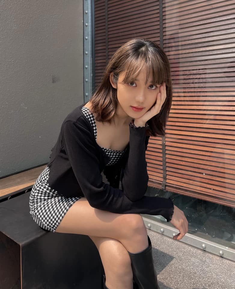 Dù thay đổi với phong cách nào thì các fan hâm mộ cũng rất vui mừng khi được thường xuyên thưởng thức những bộ ảnh xinh đẹp của Mina Young. Ảnh: IGNV